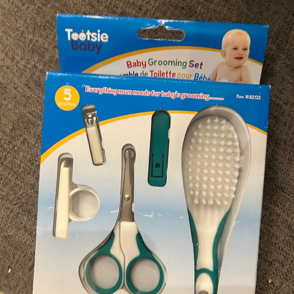 Brand New Child Grooming Set